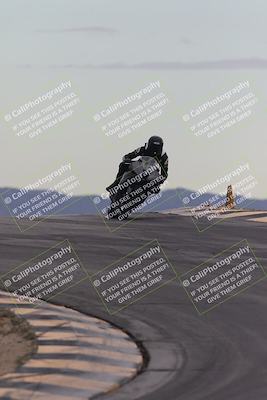 media/Sep-21-2025-Race Pace (Sun) [[98bf33ef95]]/Non Verified/1-Turns 9 and 10 (8am)/